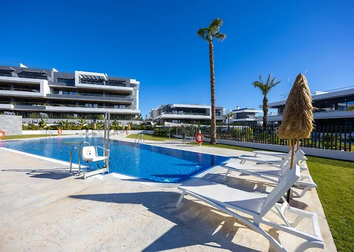 Lagoons - Lovely With Sport & Wellness *